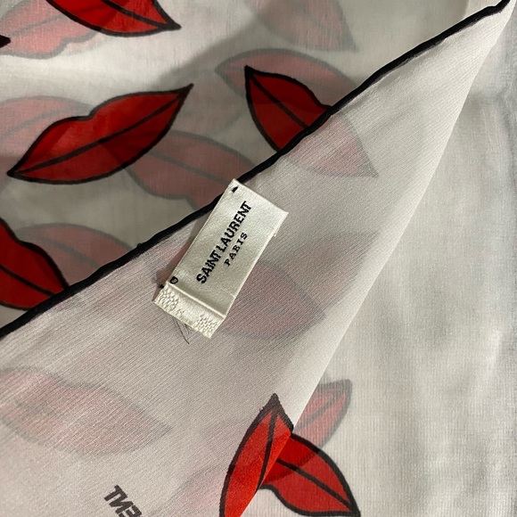 SOLD Authentic YSL Lips ๐ kisses Silk Scarf NWT - Picture 6 of 11